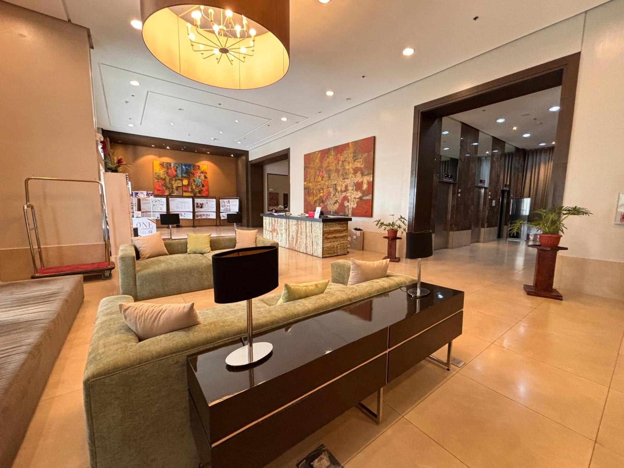 La Amore Place Pasig City Exterior foto